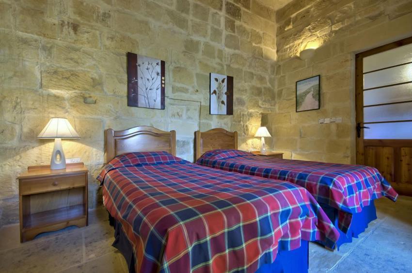 Farmhouse Razzett Cora Victoria Εξωτερικό φωτογραφία