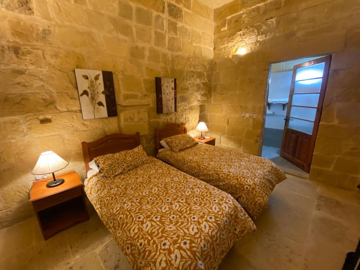 Farmhouse Razzett Cora Victoria Εξωτερικό φωτογραφία