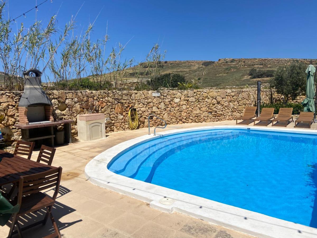 Farmhouse Razzett Cora Victoria Εξωτερικό φωτογραφία